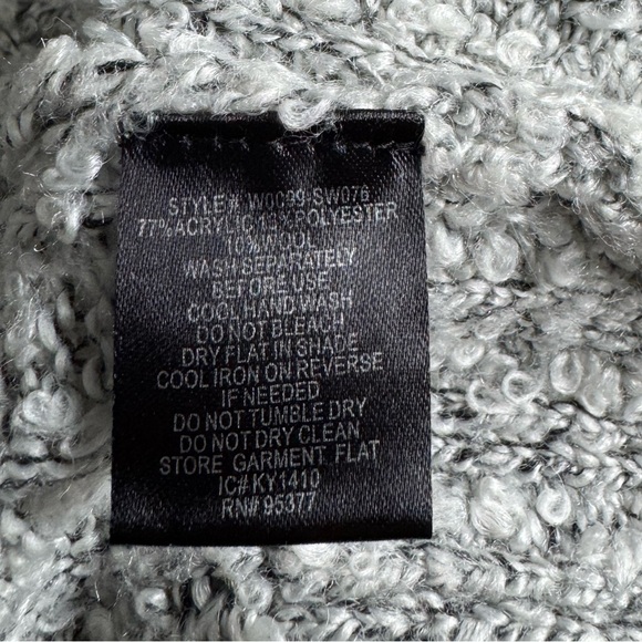 Medium Sanctuary Sweater - Picture 7 of 7